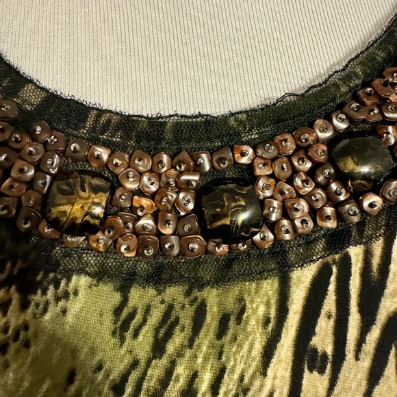 Dressbarn women’s 22/24 sleeveless animal print top with layers. Pre-owned. EUC - Picture 2 of 5